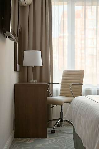 Гостиница Октябрьская Красноярск Comfort Suite, 2 Twin Beds - City View-5