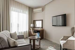 Гостиница Октябрьская Красноярск Comfort Suite, 2 Twin Beds - City View-9