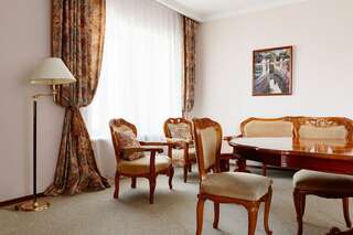 Гостиница Октябрьская Красноярск Comfort Suite, 2 Twin Beds - City View-10