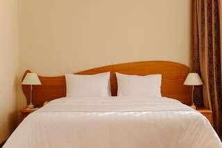 Гостиница Октябрьская Красноярск Comfort Suite, 1 Double Bed - City View-5