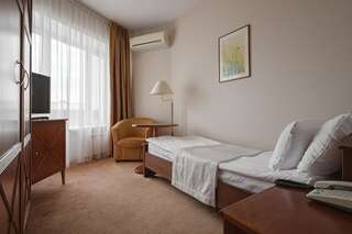 Гостиница Октябрьская Красноярск Comfort Suite, 2 Twin Beds - City View-3