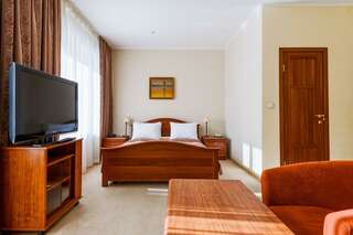 Гостиница Октябрьская Красноярск Comfort Suite, 2 Twin Beds - City View-3