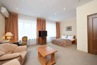 Гостиница Октябрьская Красноярск Comfort Suite, 2 Twin Beds - City View-2