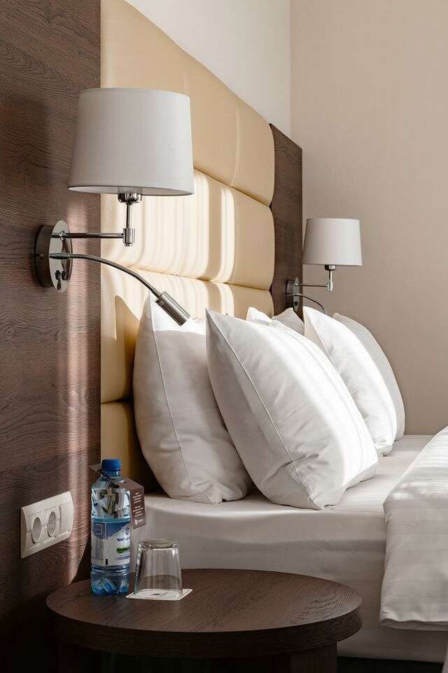 Гостиница Октябрьская Красноярск-252